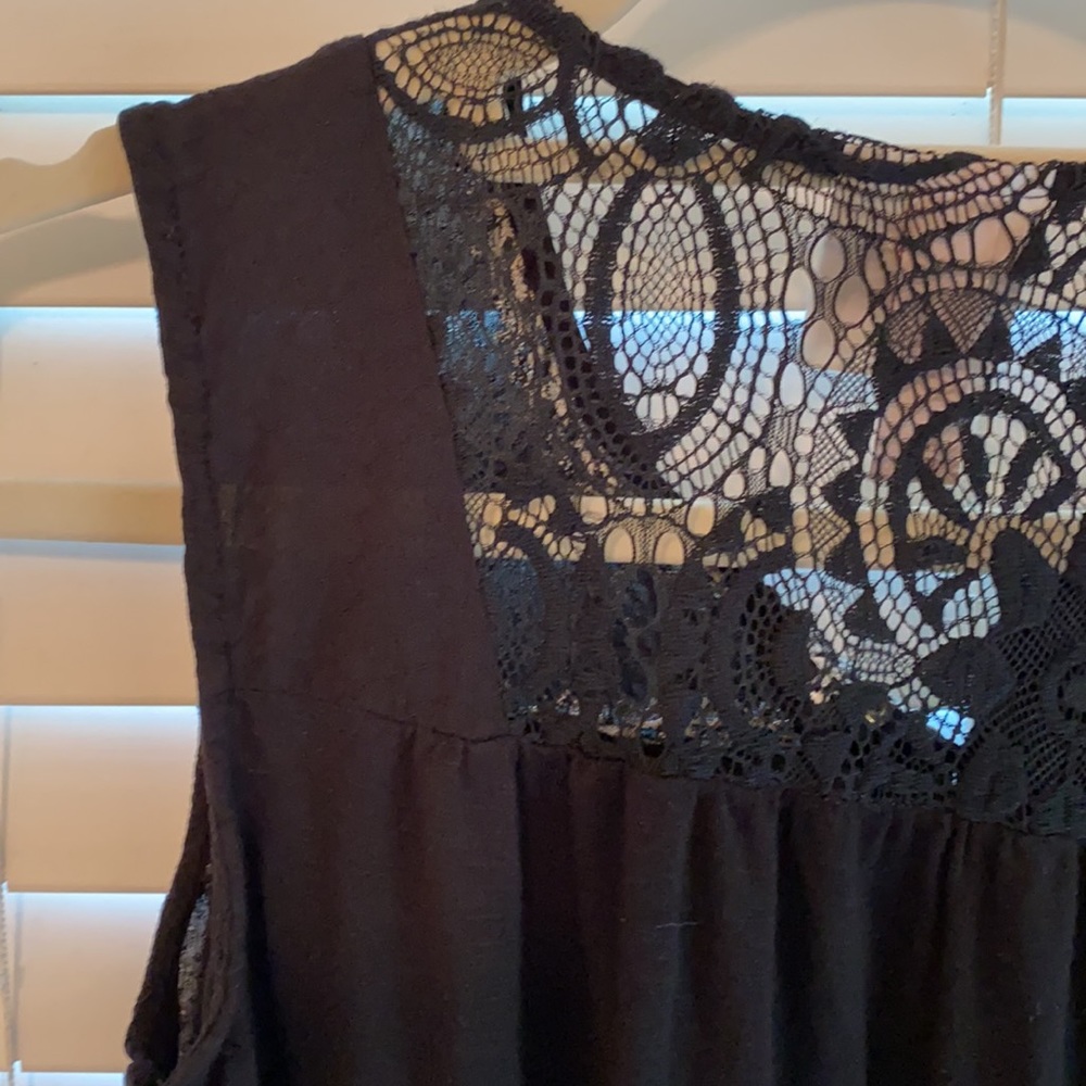 Knox Rose (Target) S Sheer black top with cream detailing - Picture 4 of 6
